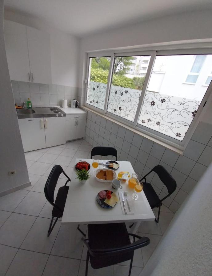 Studio Apartmani Ravlic Makarska Exteriör bild